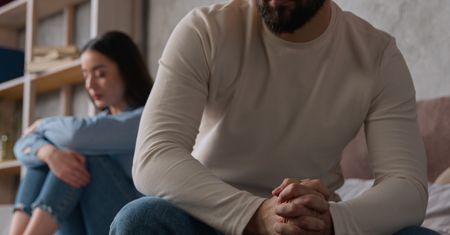 Omijaj szerokim łukiem. Ci faceci zdradzają najczęściej