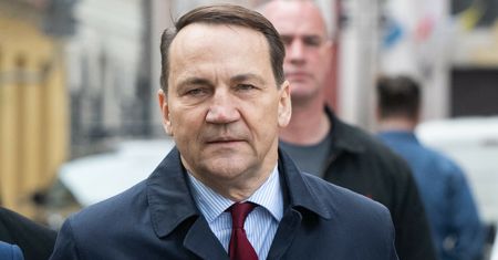 Posłuchają Sikorskiego? Wcześniejsze prośby "spaliły na panewce"