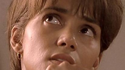 Halle Berry - Czekając na wyrok