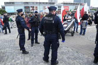 Strajk przedsiębiorców. Policja interweniuje i zatrzymuje Pawła Tanajno