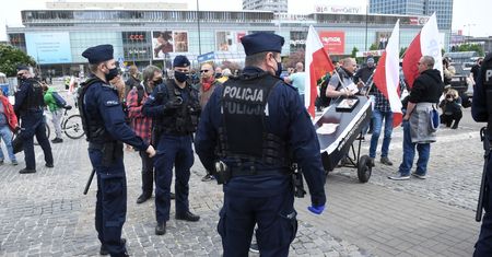 Strajk przedsiębiorców. Policja interweniuje i zatrzymuje Pawła Tanajno