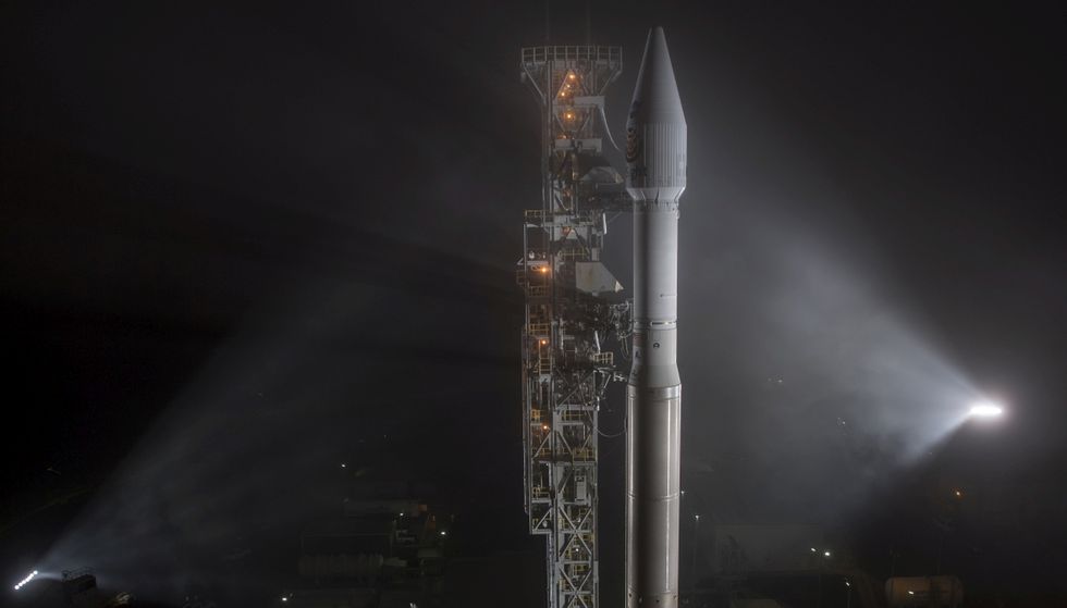 Rakieta Atlas-V ze statkiem NASA InSight gotowa do startu z bazy sił powietrznych USA Vandenberg w Kalifornii, 4 maja 2018 r. 