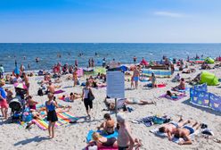 "Nagość na plaży to totalne tabu". Polki z chęcią opalają się topless, ale za granicą