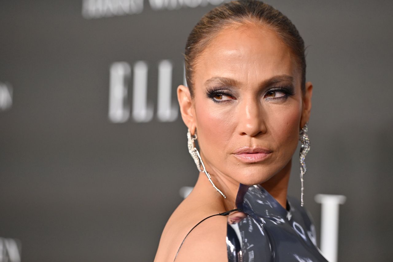 Jennifer Lopez to lead revival of Babenco's 'Kiss of the Spider Woman', four decades later