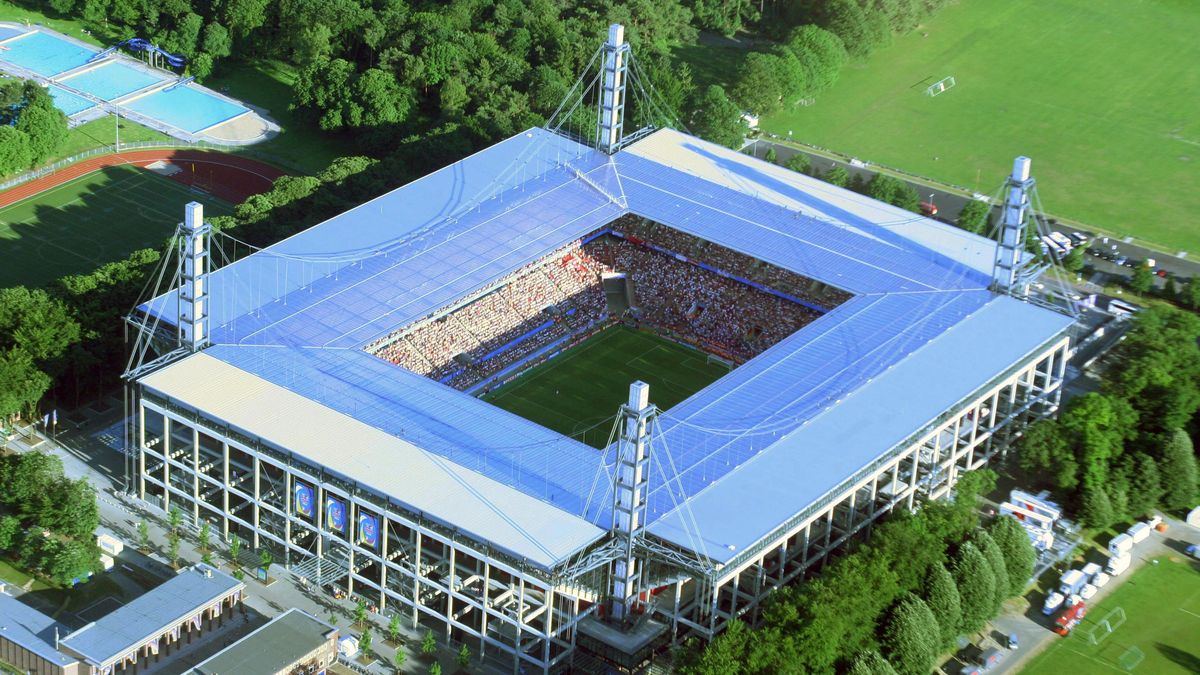 Getty Images /  Lutz Bongarts/Bongarts / Na zdjęciu: RheinEnergieStadion