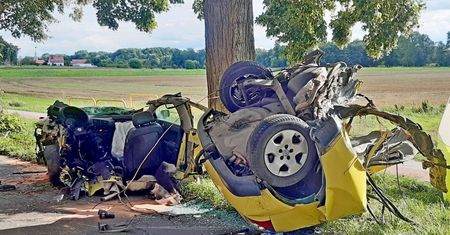 Koszmarny wypadek. Audi rozpadło się na części