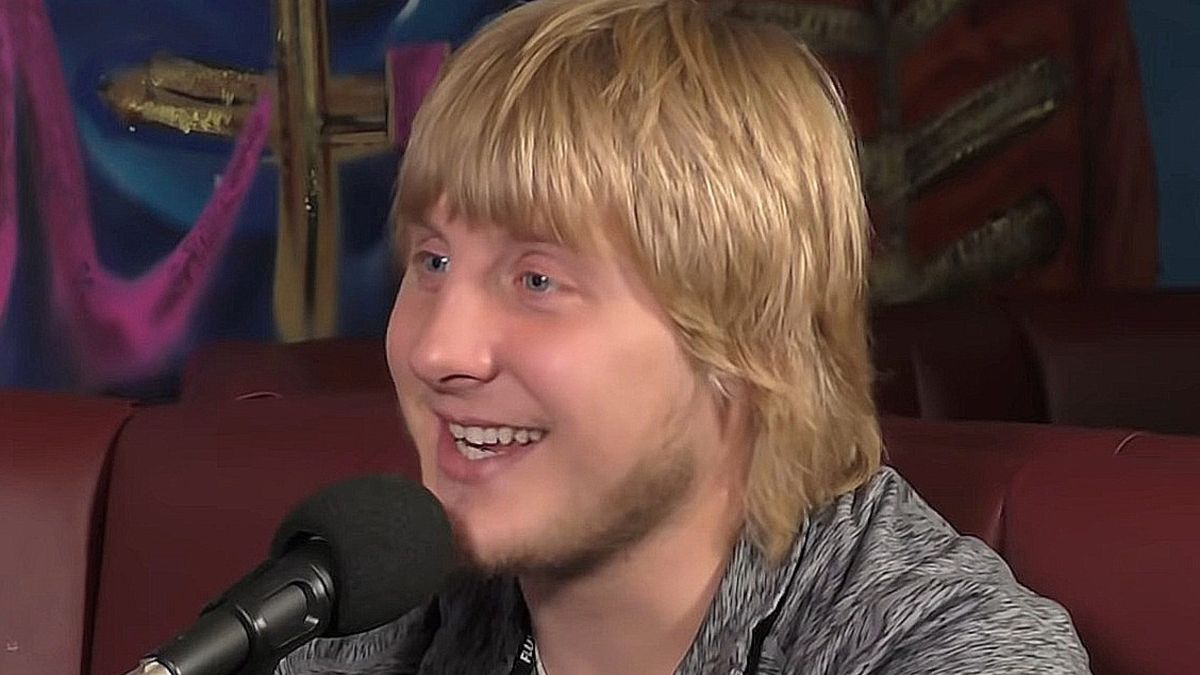 Paddy Pimblett w czasie rozmowy w podcaście