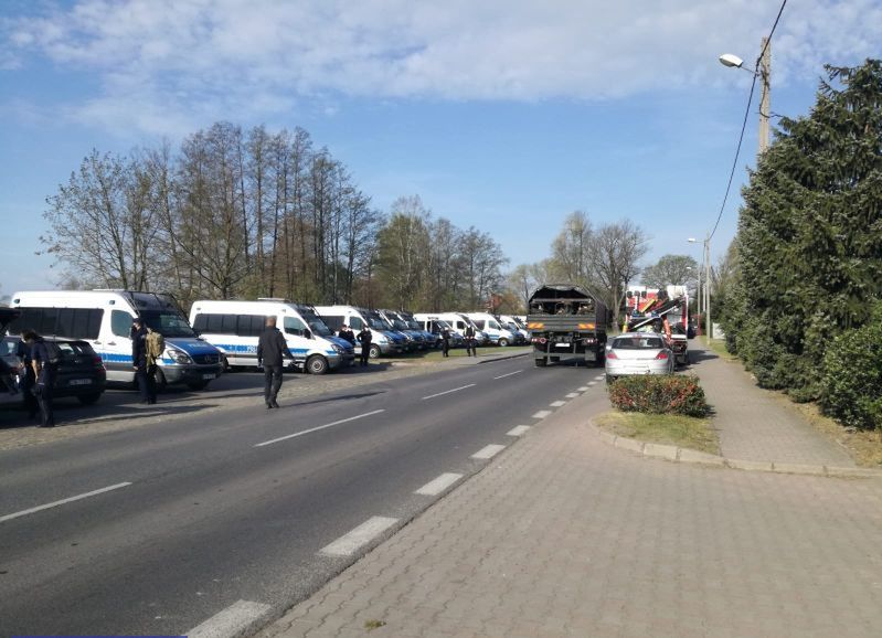 Dolny Śląsk. Poszukiwania 3,5-letniego Kacpra. Przeczesano już prawie 500 hektarów, ani śladu chłopca