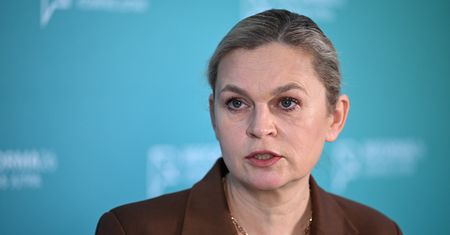 Ważna zmiana dotycząca polskich szkół. Miasta przyklaskują. PiS: to podstęp