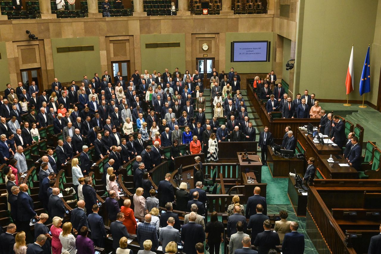 Posłowie zdecydowali. Zignorowali alarm dziennikarzy