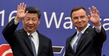 Kapitał coraz szybciej wycieka z Chin. Państwo skontroluje inwestycje zagraniczne