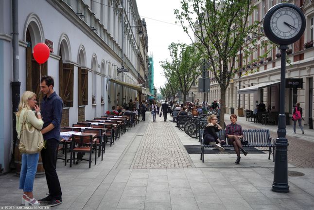 Ulica przebudowana na podwórzec w Łodzi (fot. Piotr Kamionka/Reporter)
