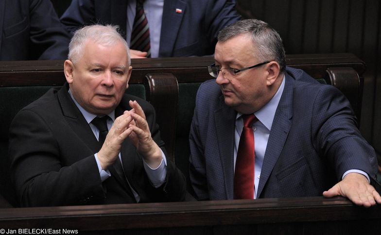 Prezes PiS oczekiwał wyjaśnień od ministra Andrzeja Adamczyka w sprawie przebiegu S12