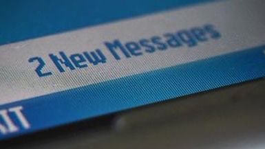 Coraz mniej miejsca na SMS-y 1