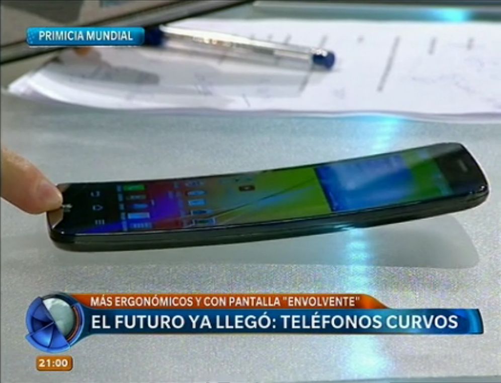 LG G Flex (fot. telefenoticias.com.ar)