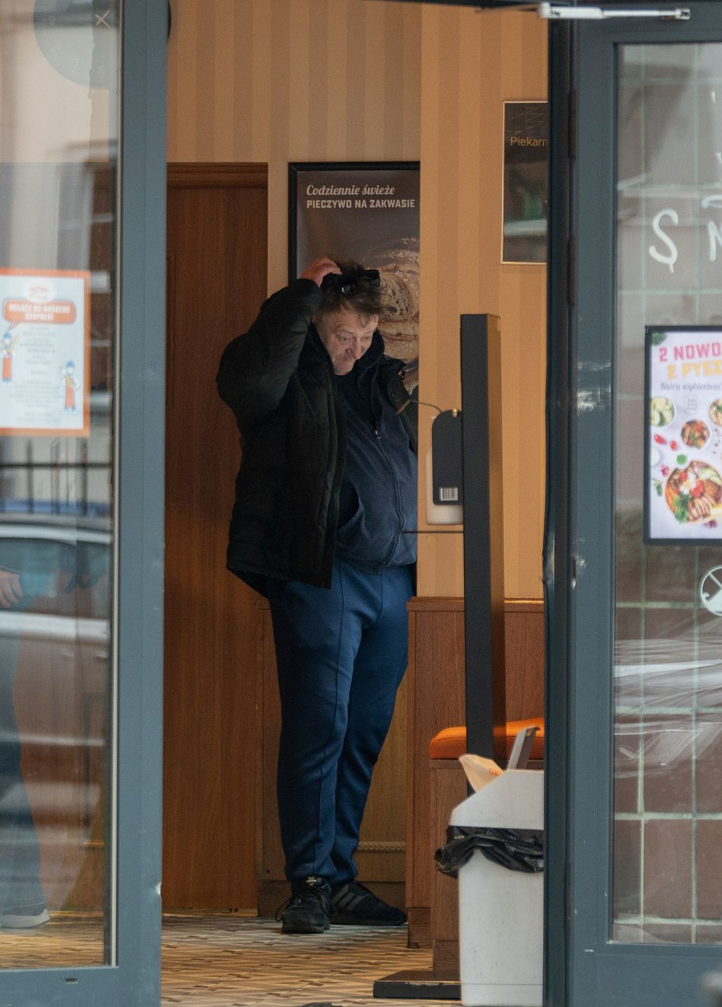 Dawno niewidziany Olaf Lubaszenko "przyłapany" na mieście 