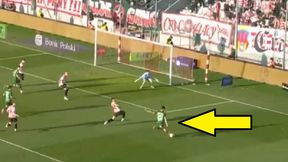 Co za gol w polskiej lidze. Prawie rozerwał siatkę [WIDEO]