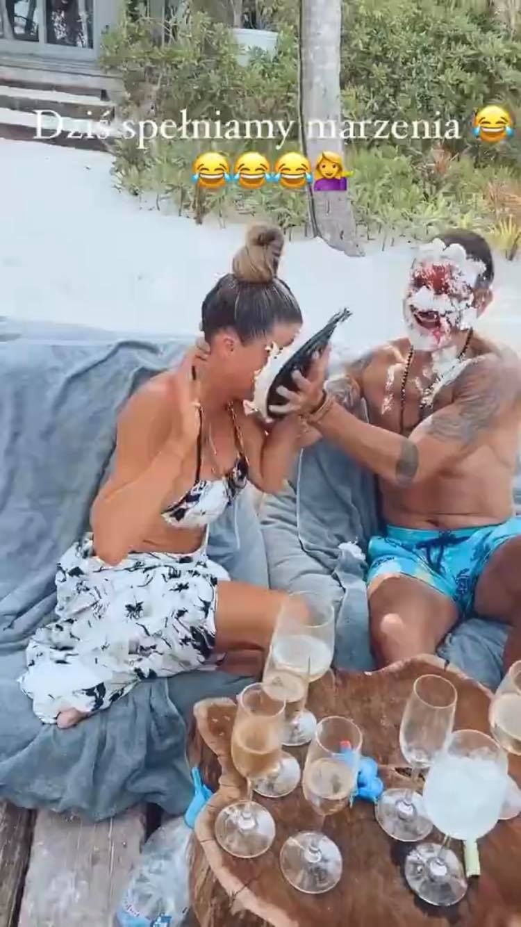 Małgorzata Rozenek i Radosław Majdan obsmarowują się tortem