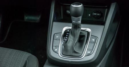 Tego unikaj, jeżdżąc automatem. Koszty naprawy są naprawdę spore