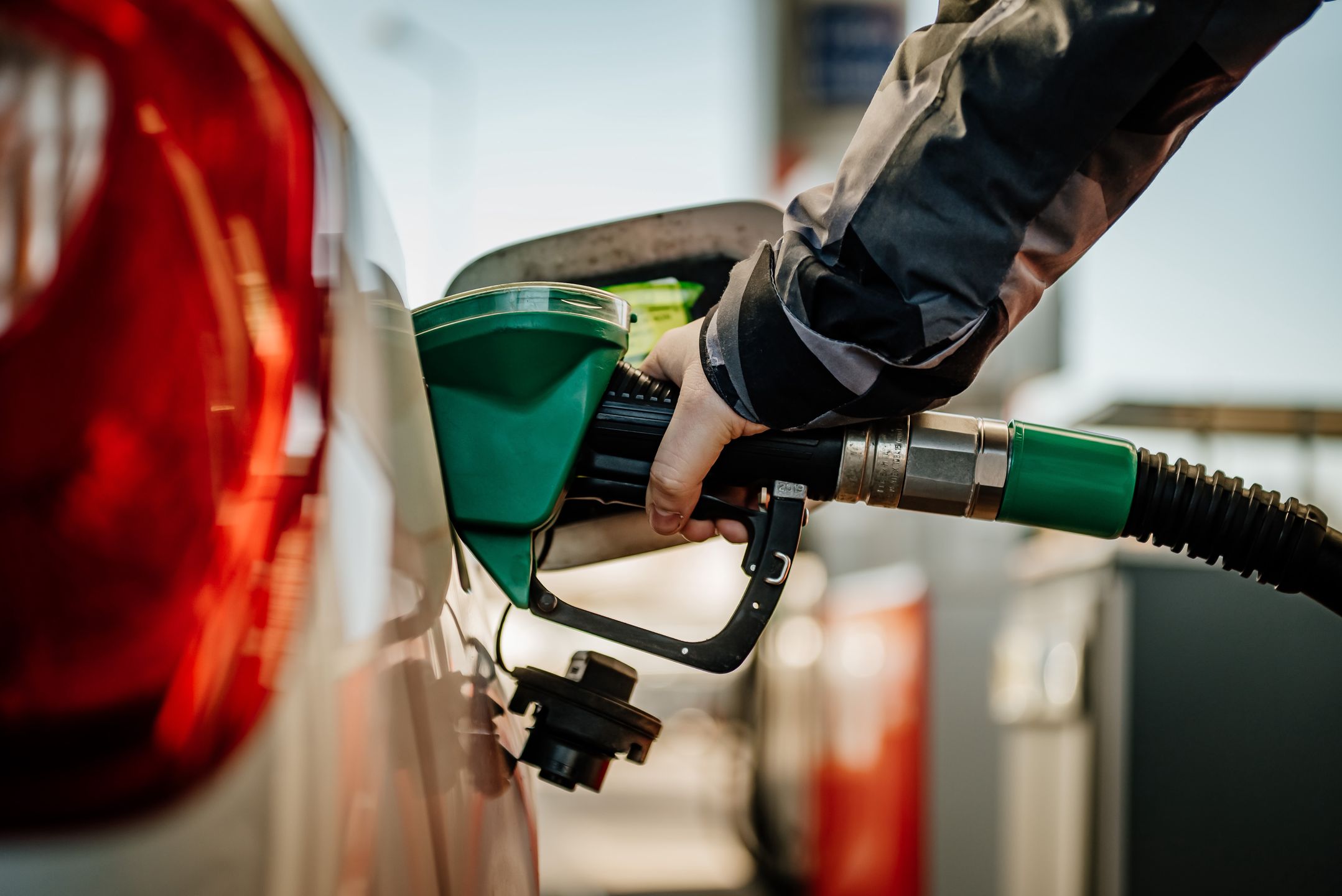 paliwo, nalewanie, zbiornik, tankowanie, pb 95, 98, diesel, samochód, auta, gaz, koks, benzyna, pompa, dworzec, bak, nafta, przewozy, dysza, energetyczne, nadzienie, auto, podróż, przewóz, serwis, stacja benzynowa, ropa naftowa