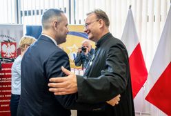 Kapelan prezydenta jest z opcji Karola Nawrockiego. I co w tym szokującego? [OPINIA]