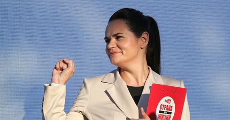 Białoruś. Swiatłana Cichanouska do robotników: strajkujcie dalej!