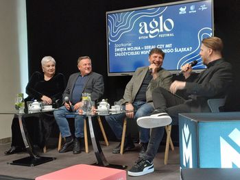 Kultowy serial "Święta wojna" powróci? Reżyser: "Musiałby powstać naprawdę dobry scenariusz"