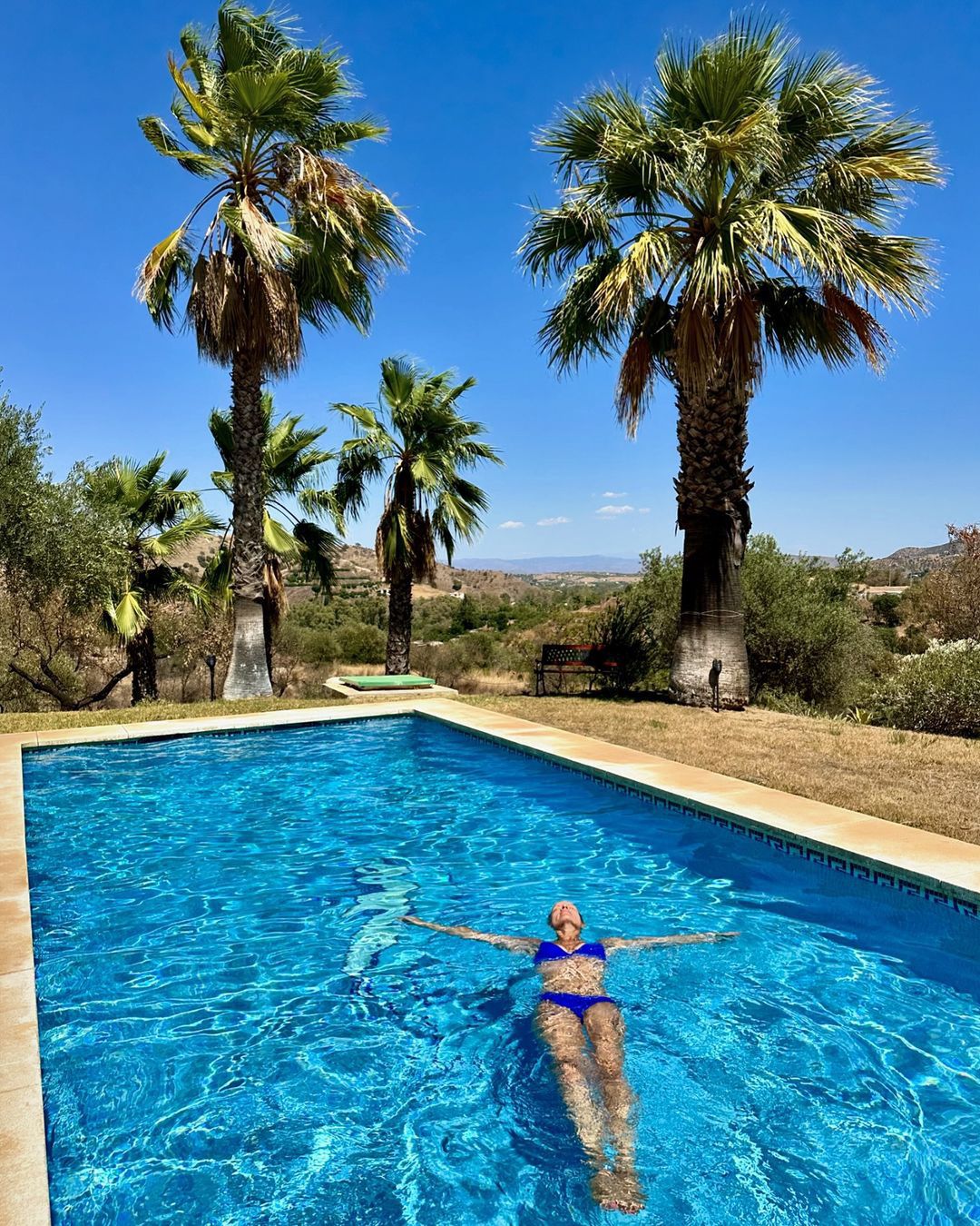 Anita Werner pozuje w bikini