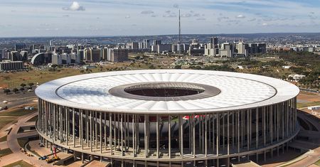 Gdy opadną piłkarskie emocje, zostają straty. Tak kończą stadiony po mistrzostwach