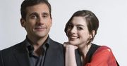 Anne Hathaway i Steve Carell dorwą Smarta