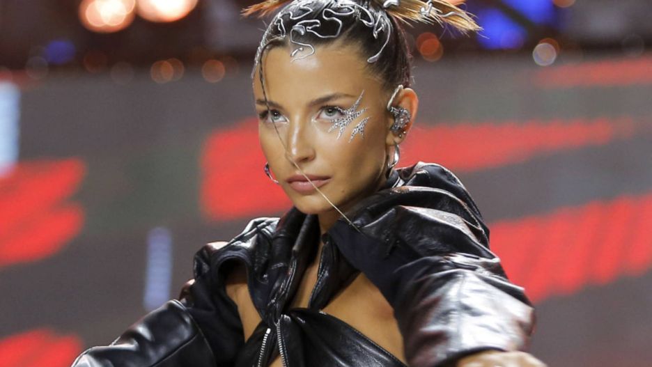 Julia Wieniawa zachwyciła na urodzinach magazynu