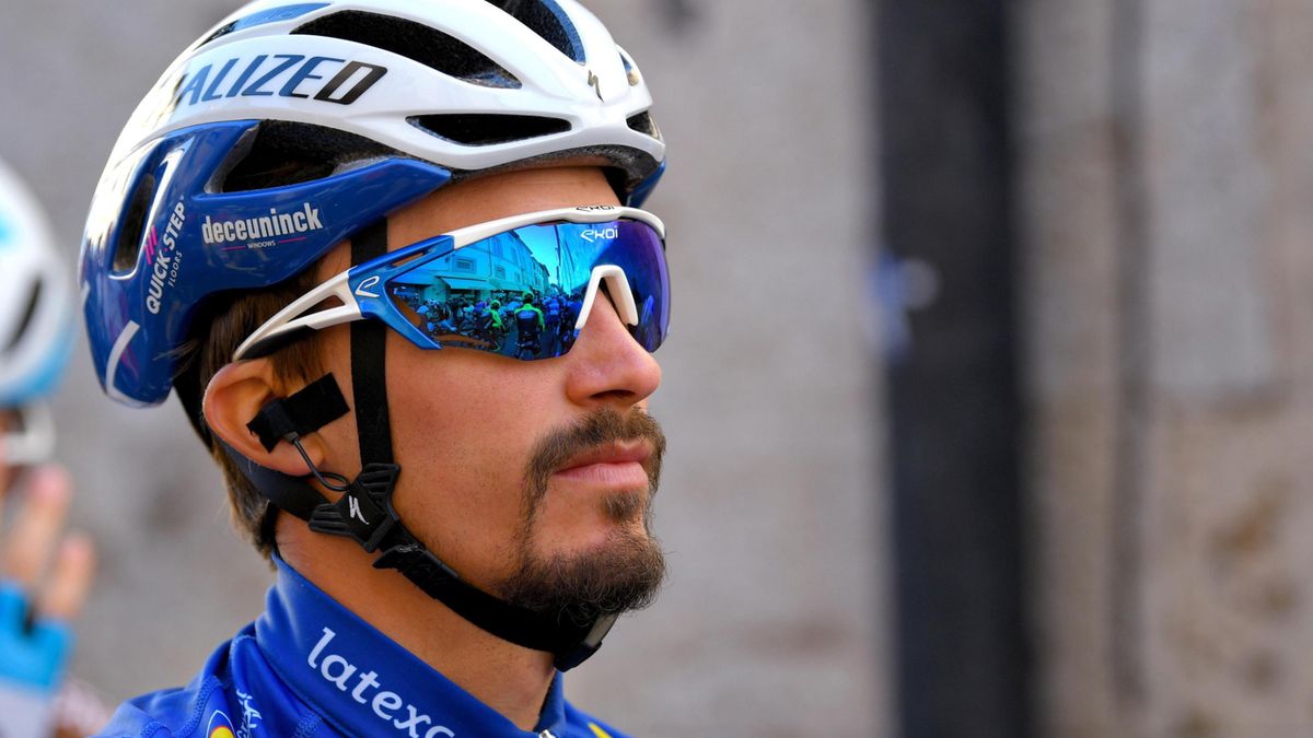 PAP/EPA / DARIO BELINGHERI / Na zdjęciu: Julian Alaphilippe
