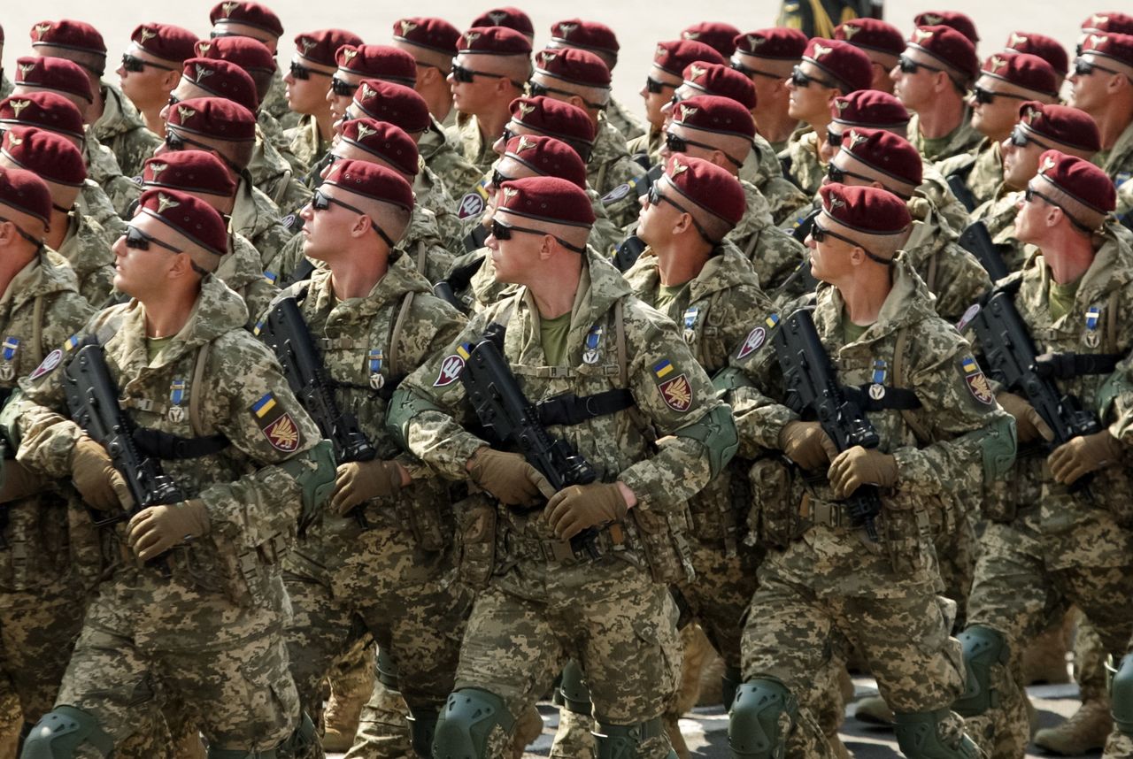 Informacje o ruchach wojsk. Ukraina będzie karać za ich udostępnianie - Parada wojskowa w Kijowie, 24 sierpnia 2021 r.; zdjęcie ilustracyjne