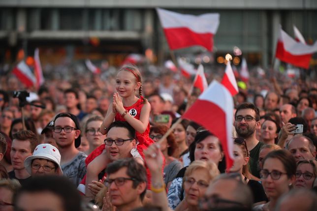 "Warszawiacy śpiewają (nie)zakazane piosenki" - kiedy i ...