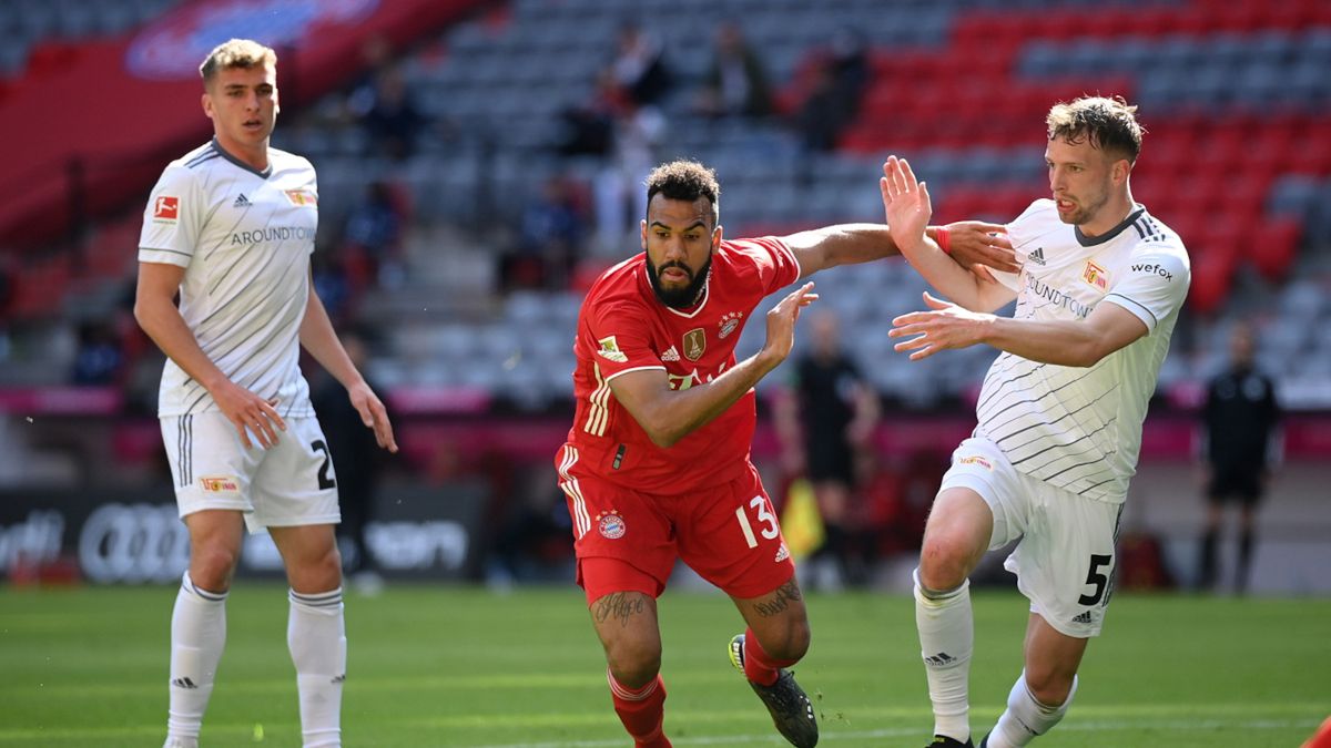 Zdjęcie okładkowe artykułu: PAP/EPA / Matthias Hangst / Na zdjęciu: Eric Maxim Choupo-Moting (w środku)