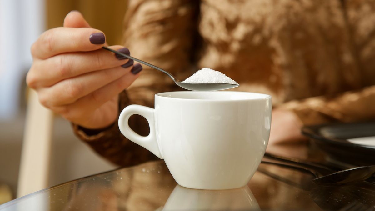 Masz te objawy? Ogranicz spożywanie cukru, zanim będzie za późno