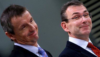 2% oddanych głosów - przewodniczący Komisji UE ds. Energii Martin Bartenstein i komisarz UE ds. energii Andris Piebalgs podczas konferencji prasowej