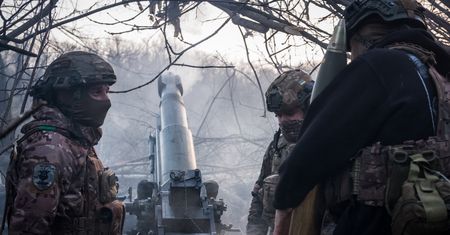 Zachód ściga się z Rosją w produkcji pocisków i bomb. "Mówimy o różnych strategiach"