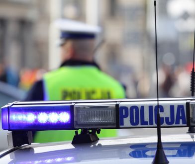 Warszawa. Awantura z udziałem kierowcy i pieszego. Użyto noża