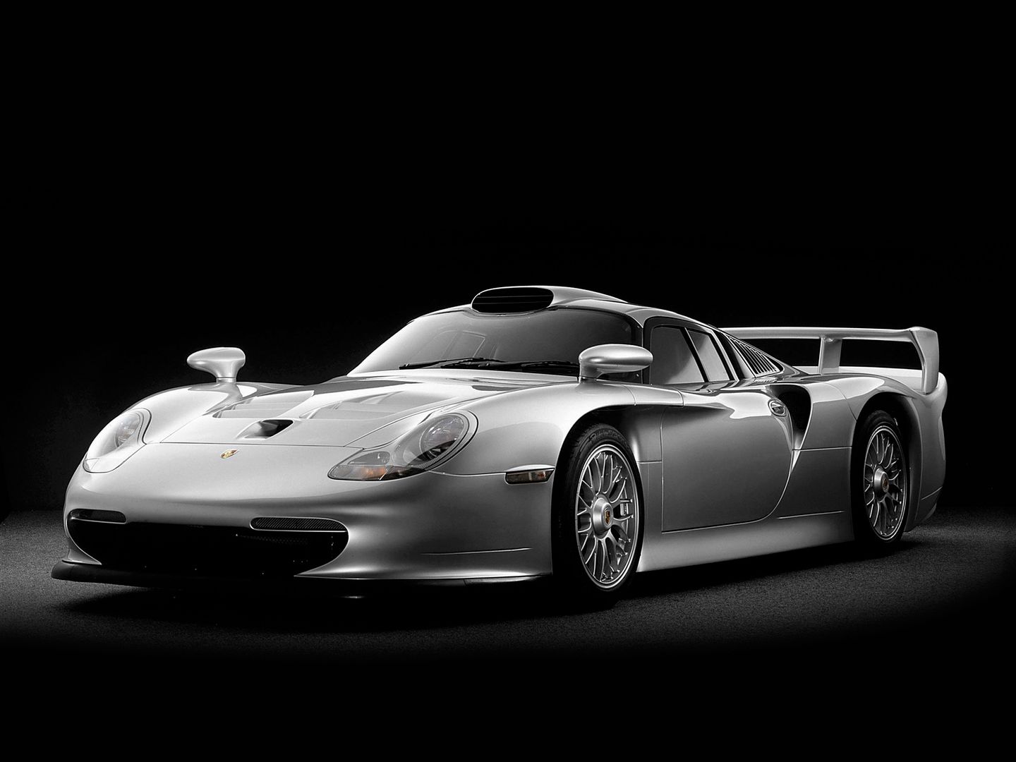 Porsche 911 GT1 Straßenversion - z toru na drogę [galeria zdjęć] 1