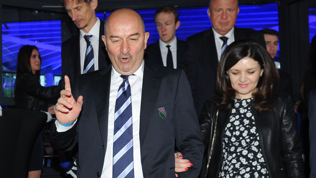 Newspix / Rafał Oleksiewicz/Pressfocus.pl / Stanisław Czerczesow z żoną na Gali Ekstraklasy 2016