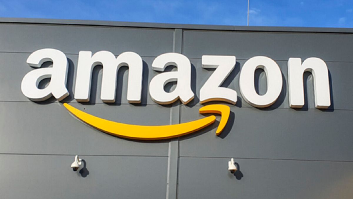 Mężczyzna zmarł w magazynie nieopodal Poznania.