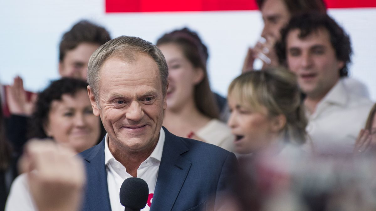 WARSAW, MAZOWIECKIE, POLAND - 2023/10/15: The Civic Coalition's leader Donald Tusk speaks during the election night in Warsaw. Polish opposition leader Donald Tusk, during the election night said that three opposition parties had sufficient votes to win the general election on Sunday after an exit poll projected that they had enough combined support to oust the ruling Law and Justice. The Ipsos exit poll suggested, that the Civic Coalition has won 31,6% of votes, the opposition Third Way has 13% of votes and the New Left 8,6%, while the Law and Justice won 36,8%. (Photo by Attila Husejnow/SOPA Images/LightRocket via Getty Images)
