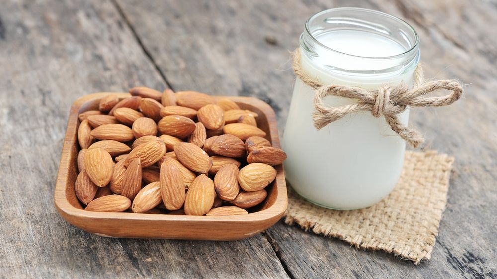 Mleko migdałowe bez dodatku cukru z dodatkiem witamin D2 i E