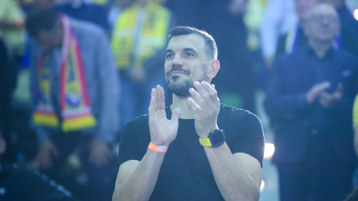 Newspix / Tomasz Fafara/Press Focus / Na zdjęciu: Michał Jurecki na meczu Industria Kielce - MOL-Pick Szeged