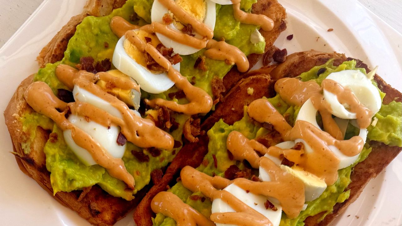 Czy łączenie jajek z chlebem jest zdrowe? Uwaga na glukozę i cholesterol