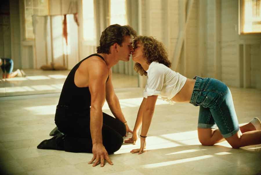 Nowe zdjęcia z remaku "Dirty Dancing". Czy młodzi aktorzy godnie zastąpili Jennifer Grey i Patricka Swayze’ego ? [FOTO]