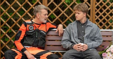 "Na sygnale", odc. 928. Rozterki młodego Czarka i KOSZMAR na środku pola. Sceny rodem z filmu grozy