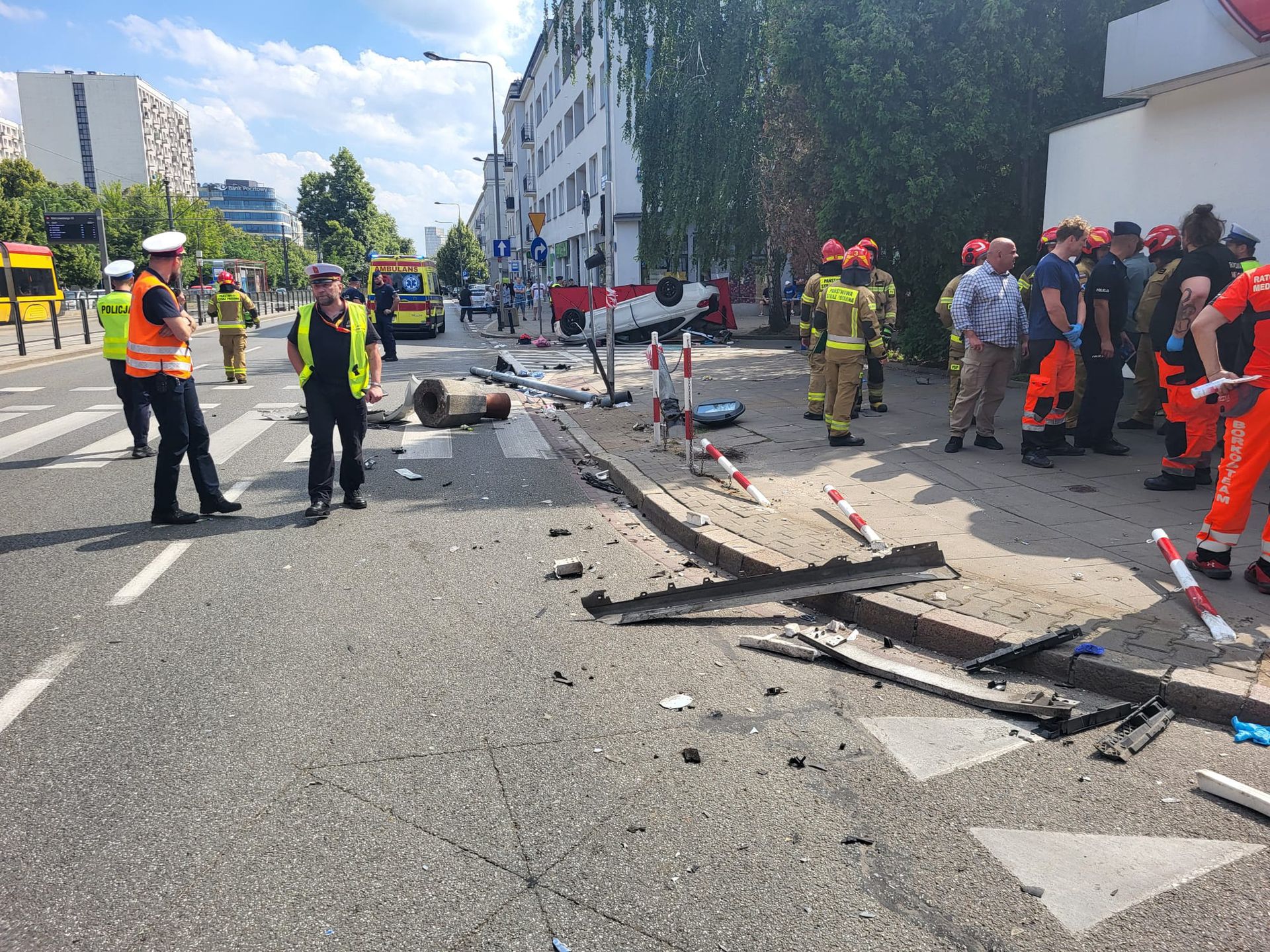 Kierowca bmw przekroczył prędkość o co najmniej 35 km/h