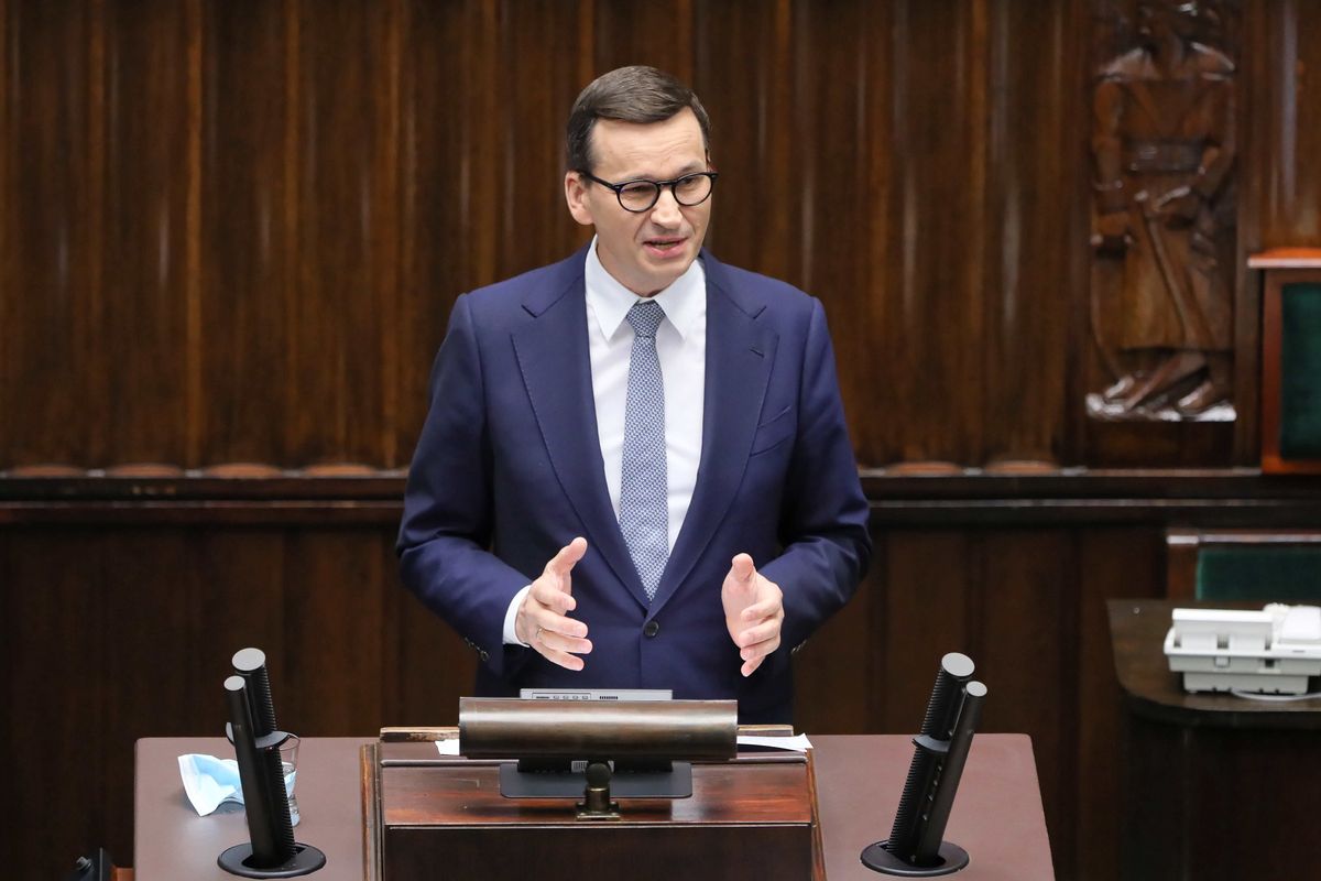 Mateusz Morawiecki atakuje Donalda Tuska. "Czego się dotknie, zamienia w ruinę" 